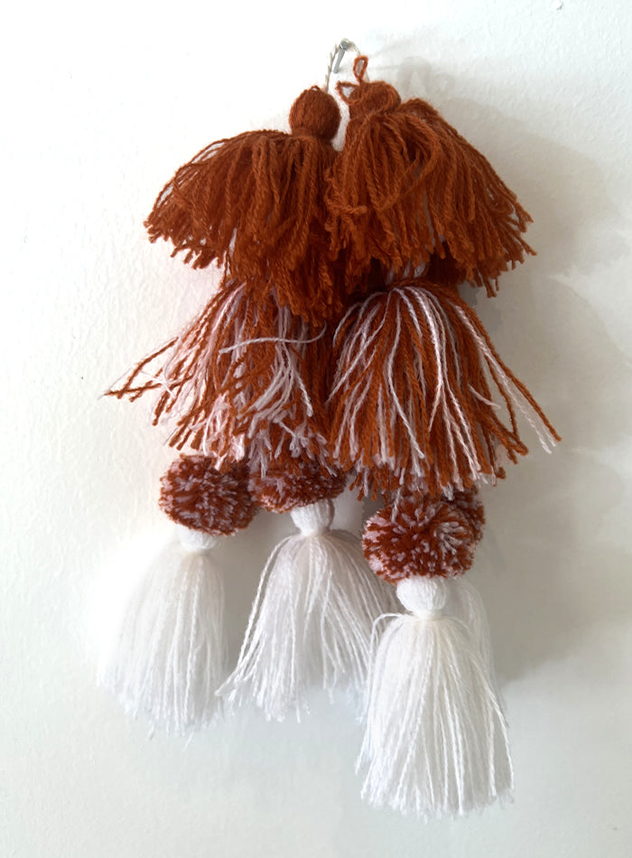 Tassel Burnt Orange / White