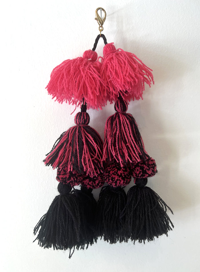 Tassel Hot Pink / Black